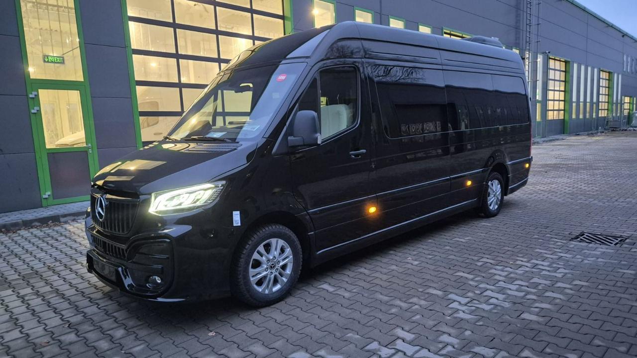 Mercedes-Benz-Sprinter-Chauffeur-Lucerne